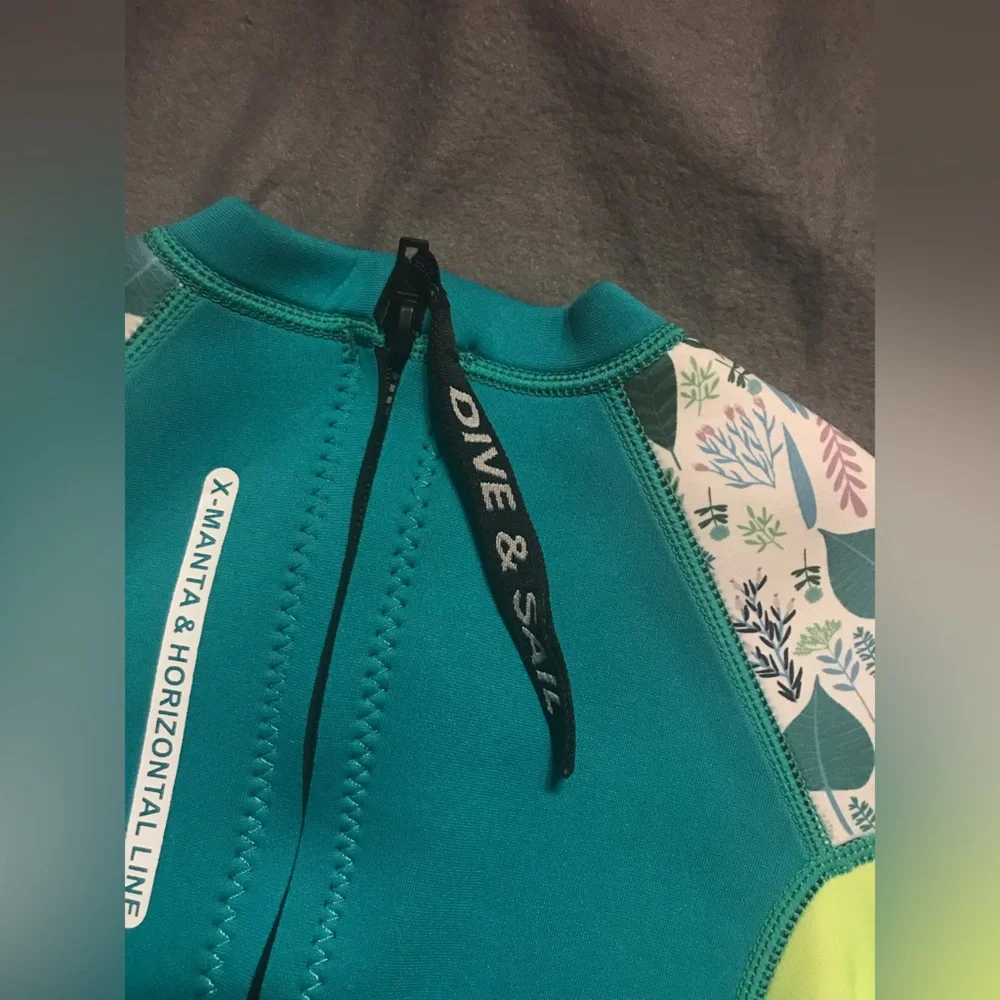 NWOT Kids Wetsuit